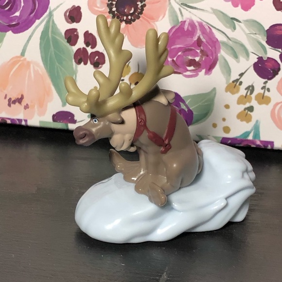 Disney Frozen 2 Sven Loose Figure McDonalds 2019 Happy Meal Toy - Picture 3 of 4